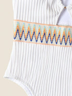 Swim Vcay Fato de banho de uma peça chevron tipo anel vinculado um ombro cortar fora