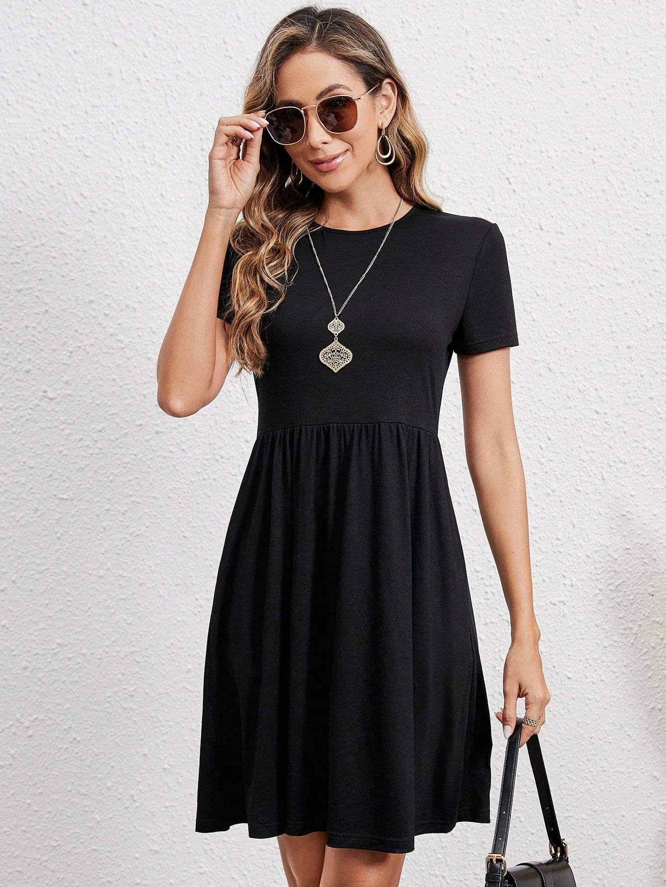 EMERY ROSE Vestido De Linha A Feminino Com Mangas Curtas, Decote Arredondado E Cor Sólida De Verão Fashion