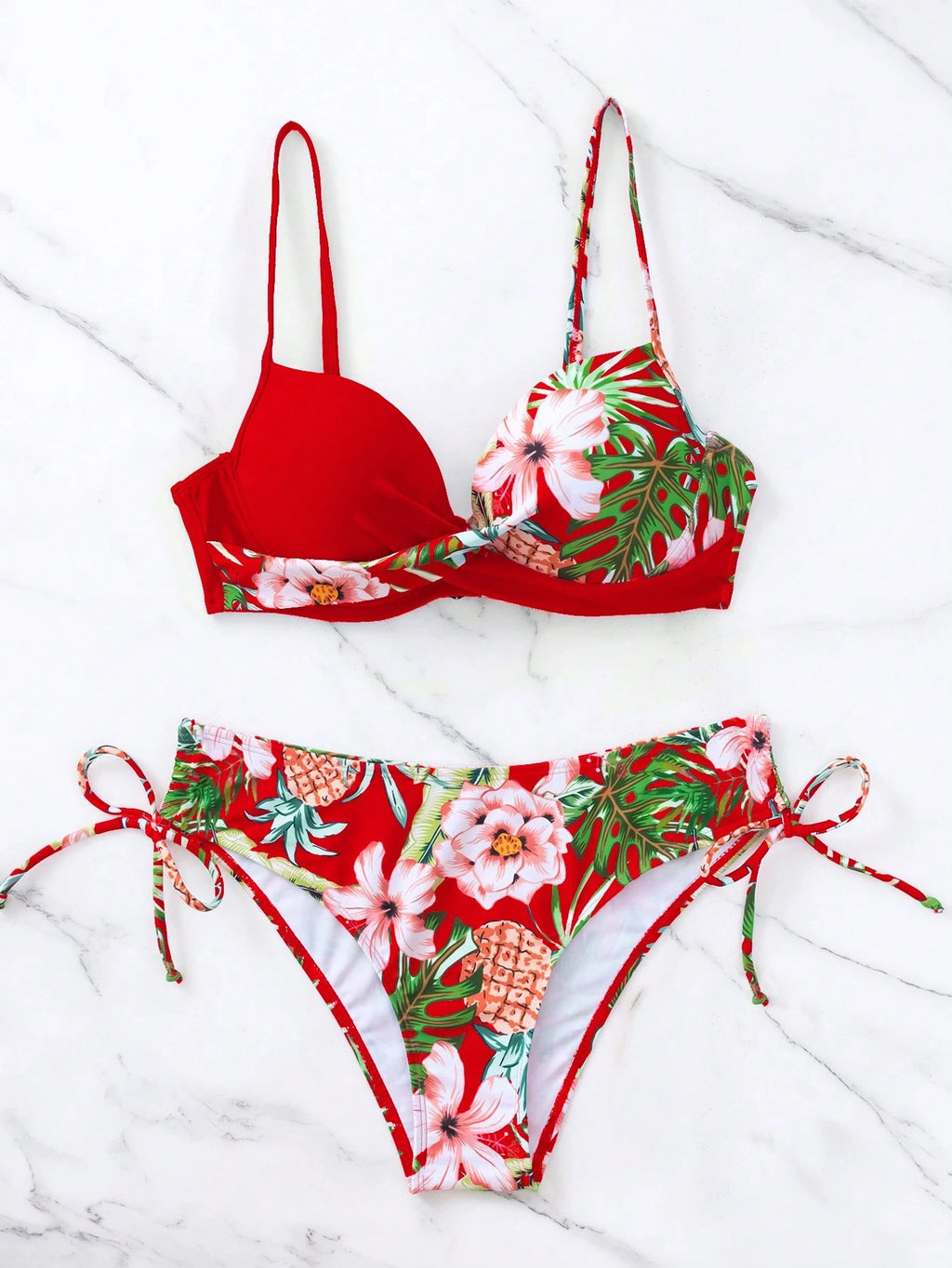 SHEIN Swim Conjunto de Maiô Bikini Push Up Estampado Floral Aleatório com Arame e Alças de Espaguete Ajustáveis, Verão na Praia