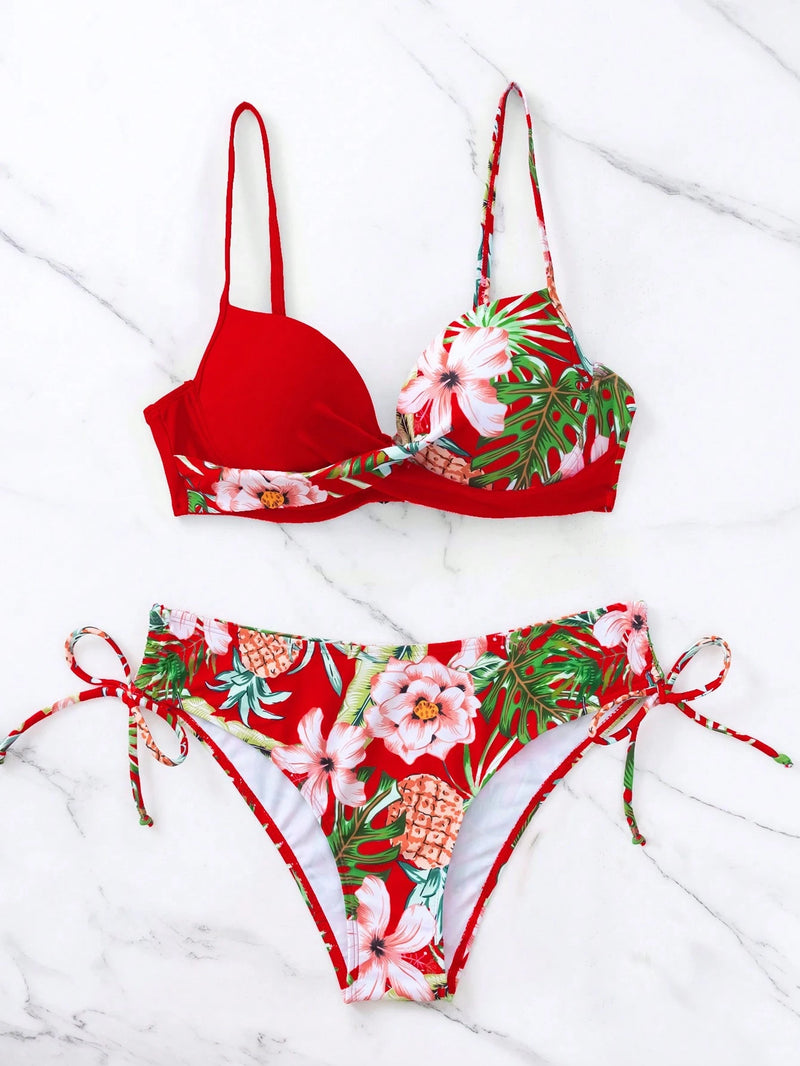 SHEIN Swim Conjunto de Maiô Bikini Push Up Estampado Floral Aleatório com Arame e Alças de Espaguete Ajustáveis, Verão na Praia