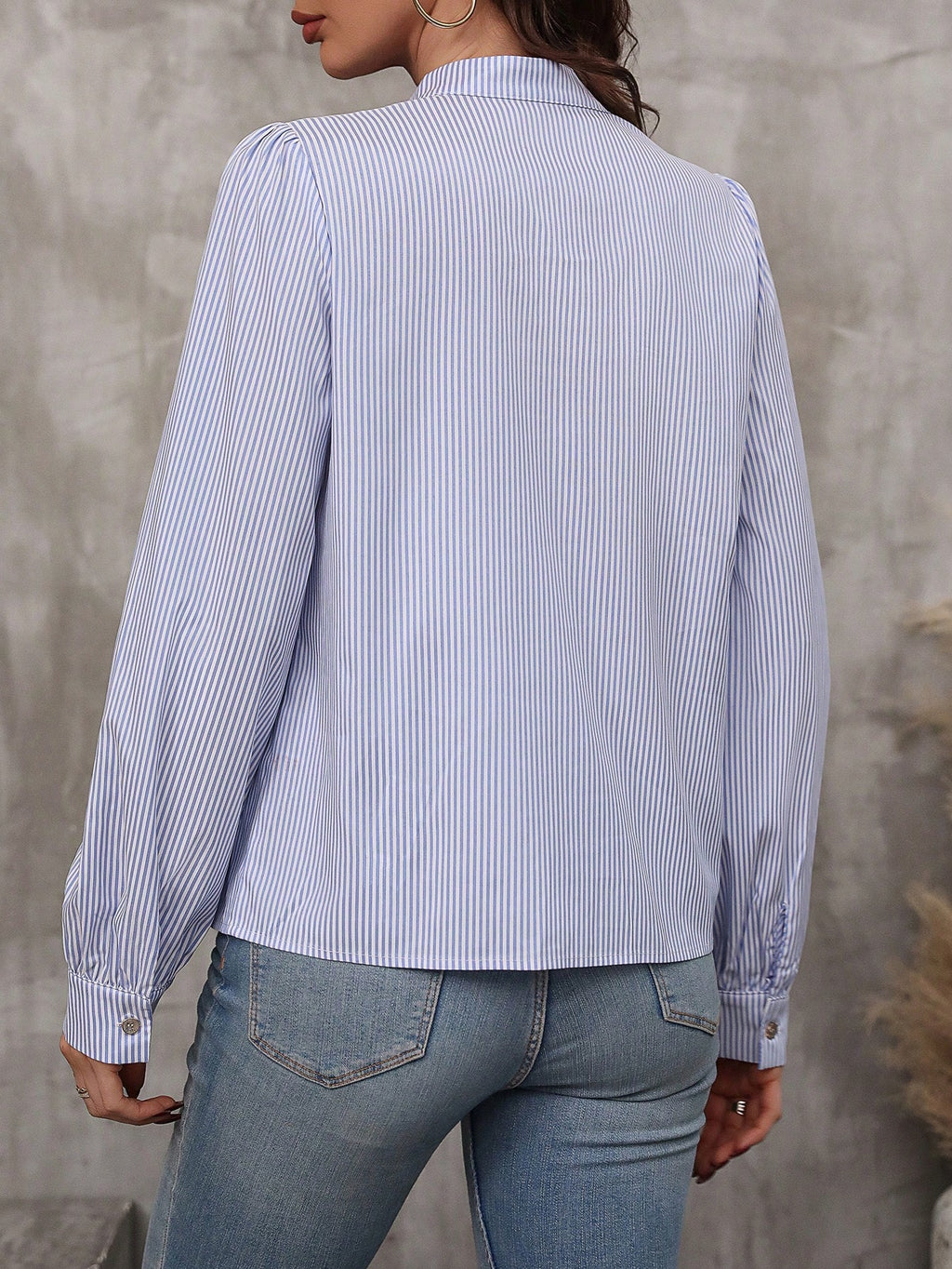 SHEIN LUNE Blusa com Gola de Gravata, Manga Farol e Estampa Listrada, Blusas de Manga Longa