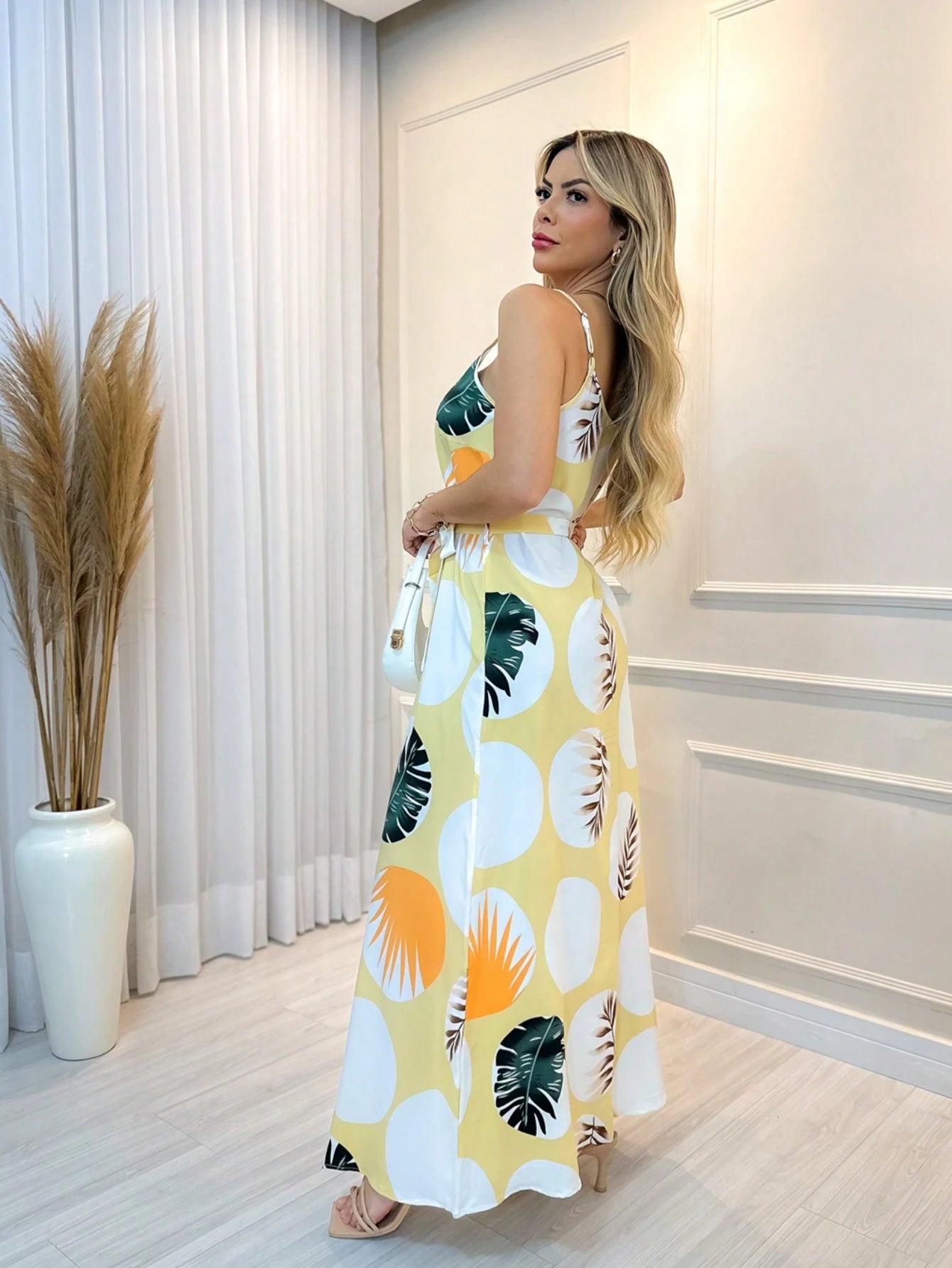 Vendedor IndicadoVestido Feminina Longo Floral Alcinha ajustável Verão