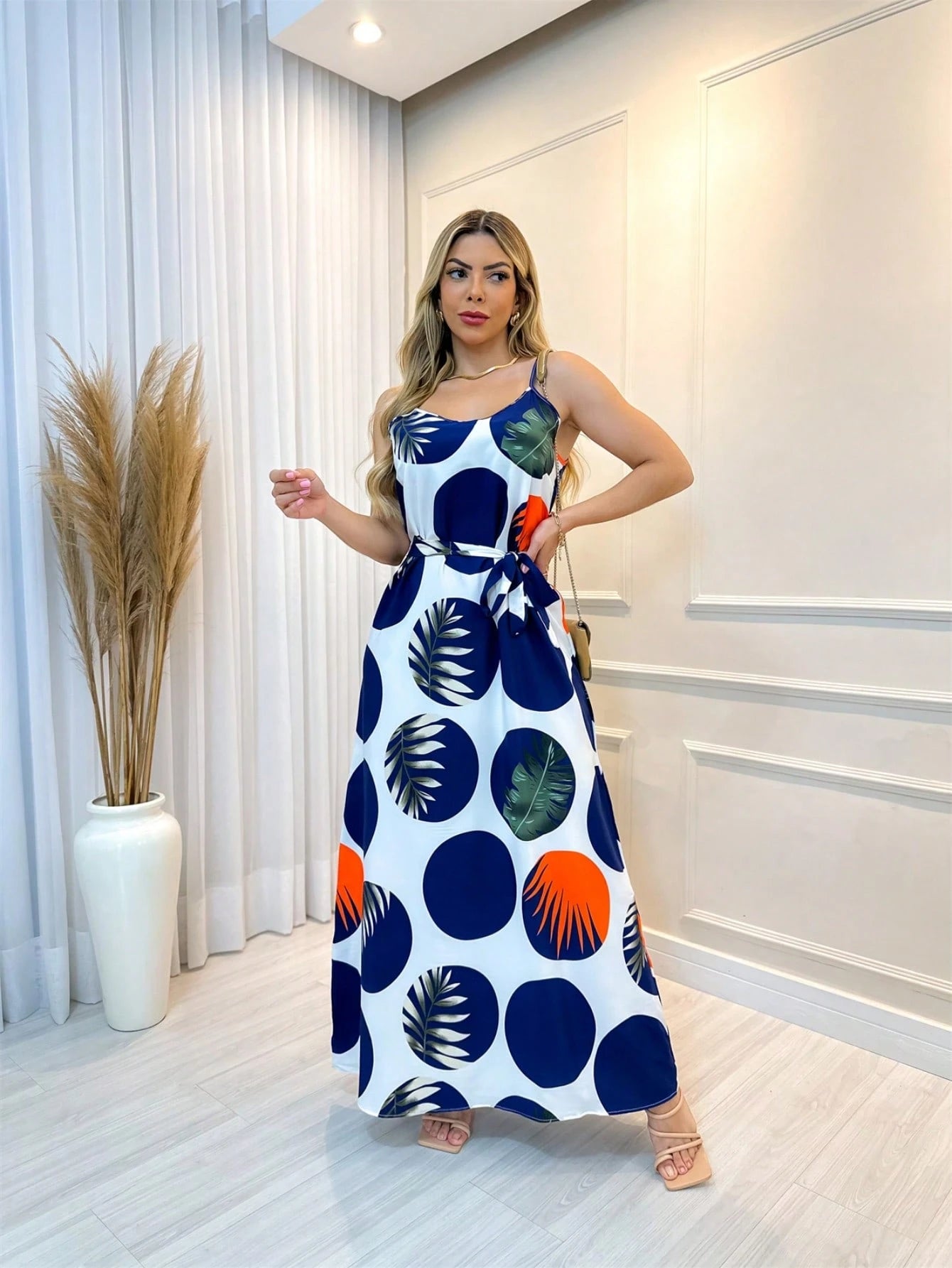 Vendedor IndicadoVestido Feminina Longo Floral Alcinha ajustável Verão