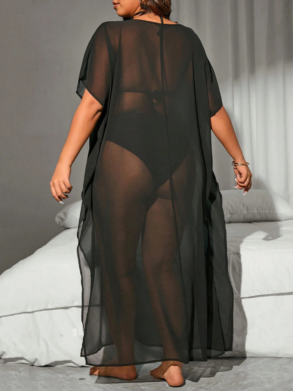 SHEIN Swim Basics Cobertura Para Festival De Música, Plus Size Para Mulheres, Malha Transparente Com Gola Redonda E Fenda