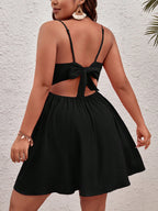 SHEIN VCAY Vestido Cami Plus Size De Cor Sólida Com Nó De Torção & Detalhe Vazado & Sem Costas & Laço Up