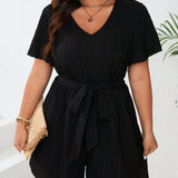 Macacão Valentina – Elegância Descomplicada em Preto Clássico