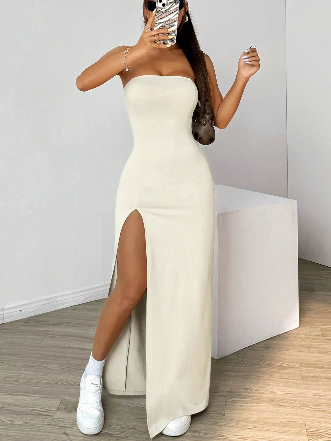 SHEIN EZwear Vestido Casual Justo e Sem Alças de Cor Sólida para Mulheres, Simples e na Moda para Uso Diário