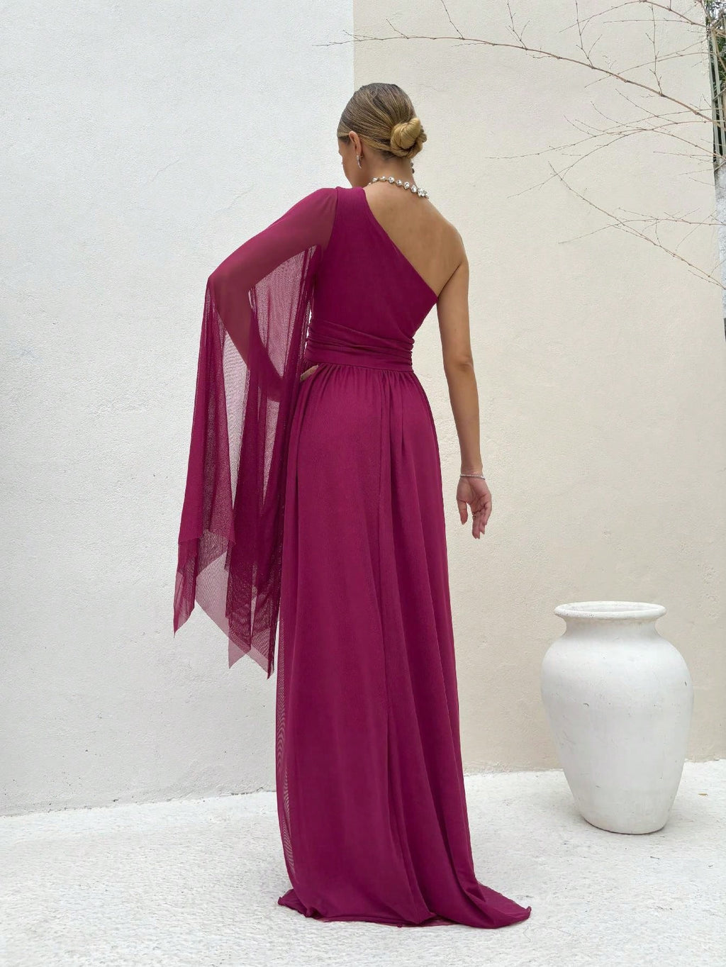 Vestido de festa um ombro só liso