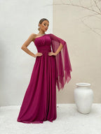 Vestido de festa um ombro só liso
