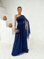 Vestido de festa um ombro só liso