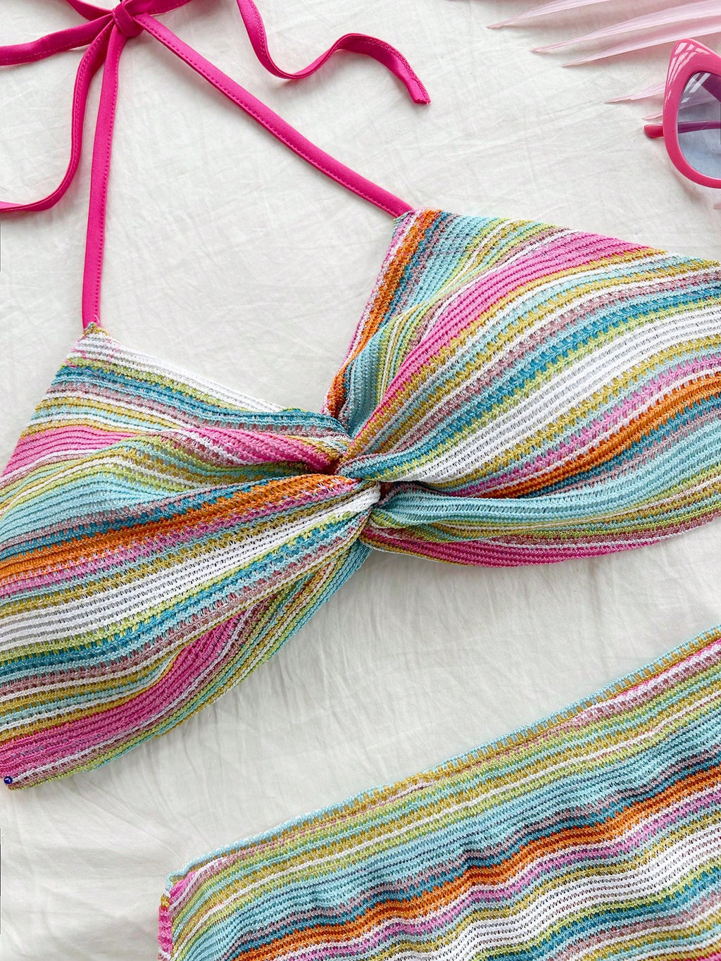 Soleia Conjunto de top curto com decote halter e costas nuas colorido e saia mini com franjas para mulheres, 