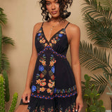 Vestido Hellen – Flores Tropicais com Toque Boho Chic