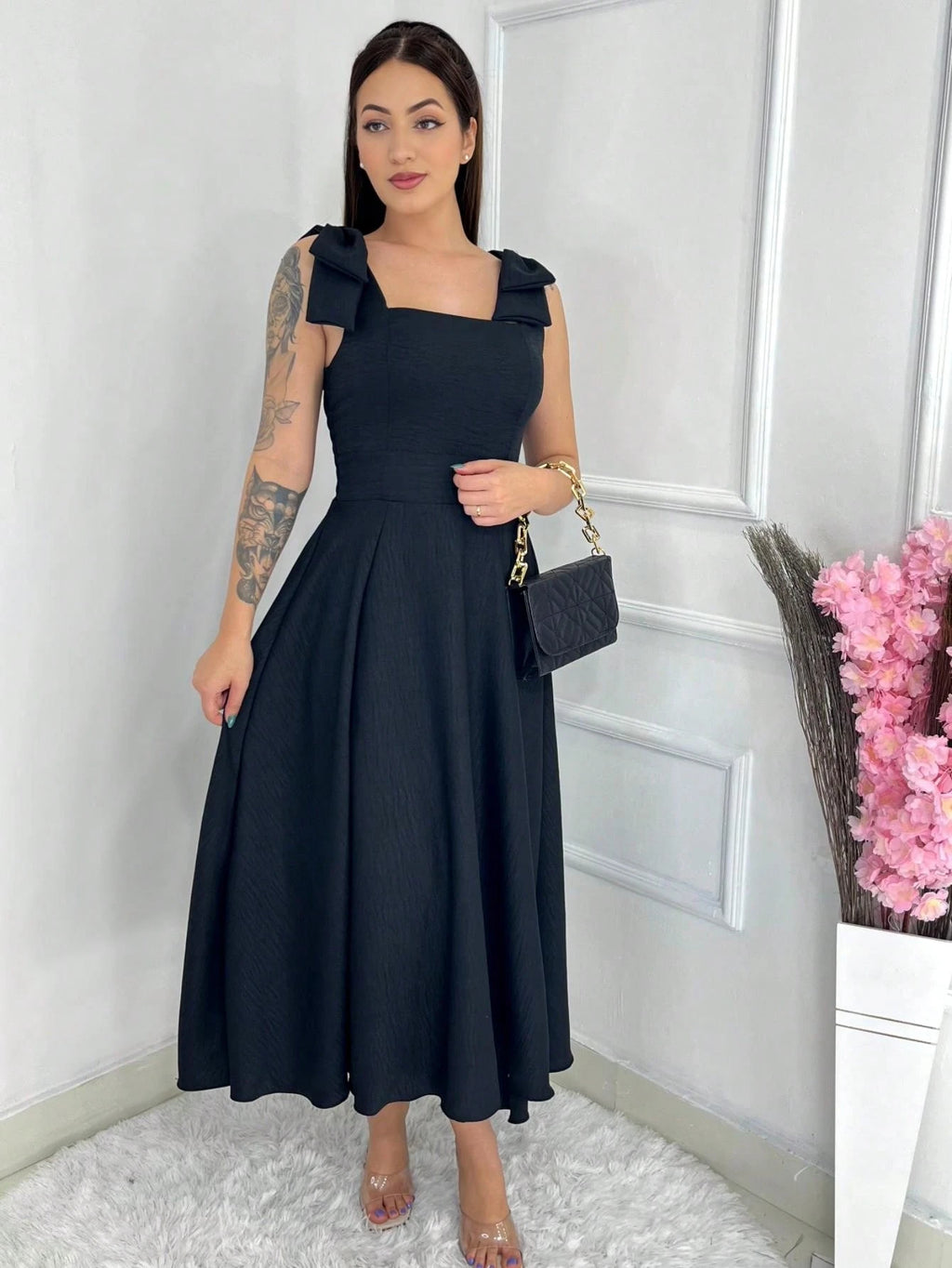 Vendedor IndicadoVestido midi luxo lisa duna linho com laço na manga