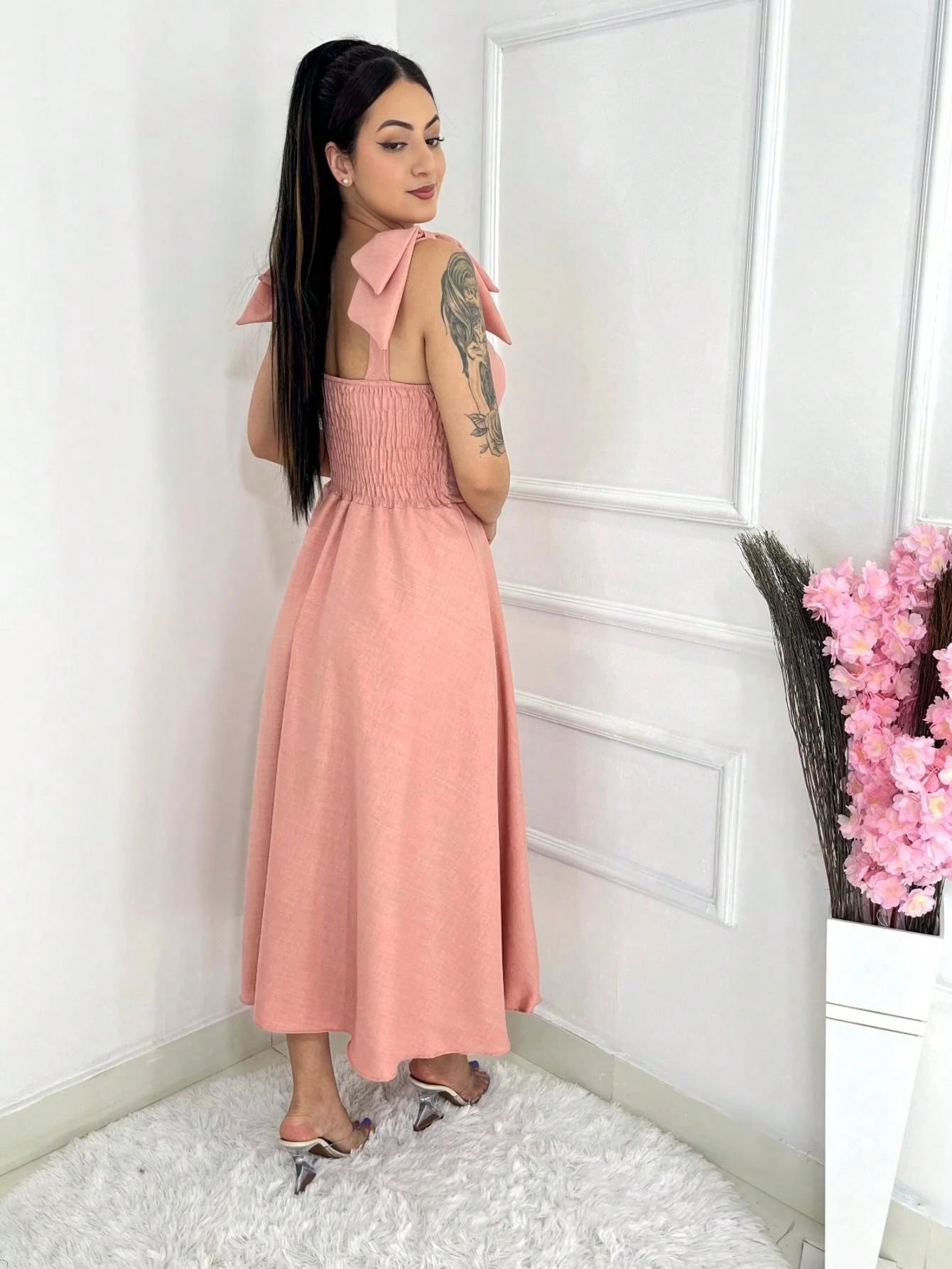 Vendedor IndicadoVestido midi luxo lisa duna linho com laço na manga