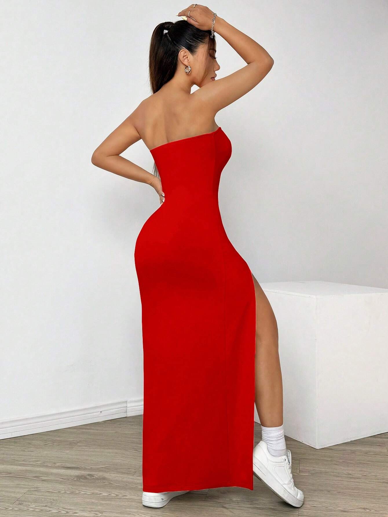 SHEIN EZwear Vestido Casual Justo e Sem Alças de Cor Sólida para Mulheres, Simples e na Moda para Uso Diário