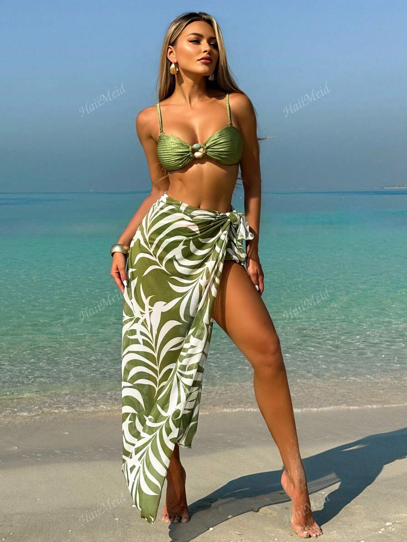 Conjunto de Maiô Bikini com Estampa Retrô Dividido para Praia e Férias, Conjunto de 3 Peças com Saia de Tule