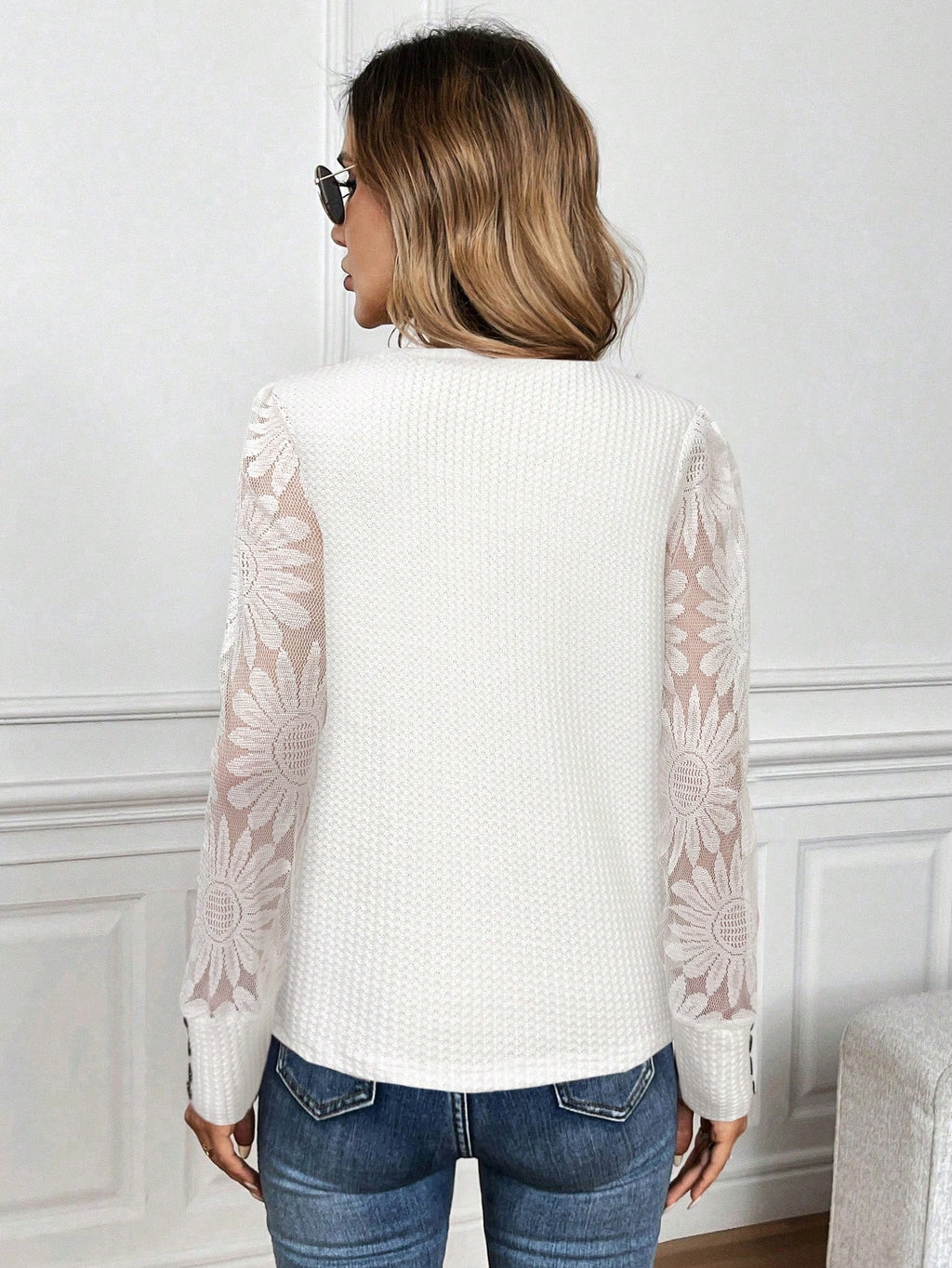 SHEIN LUNE Top Feminino Waffle Branco Com Mangas De Renda