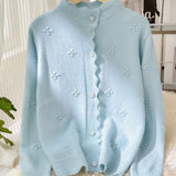 Casaco de Tricô Mirella – Doçura Romântica com Elegância Atemporal