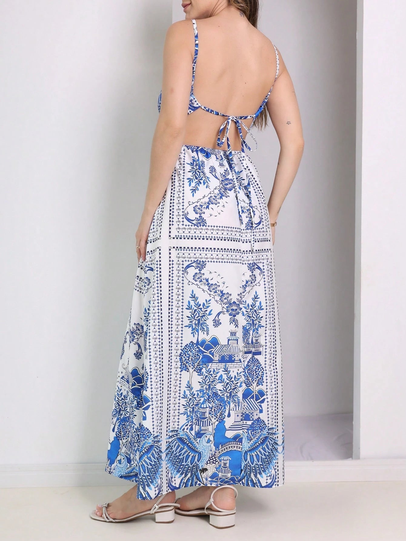 Vendedor Indicado
Vestido Longo Alça Com Bojos Vazado Novo Verâo Moda