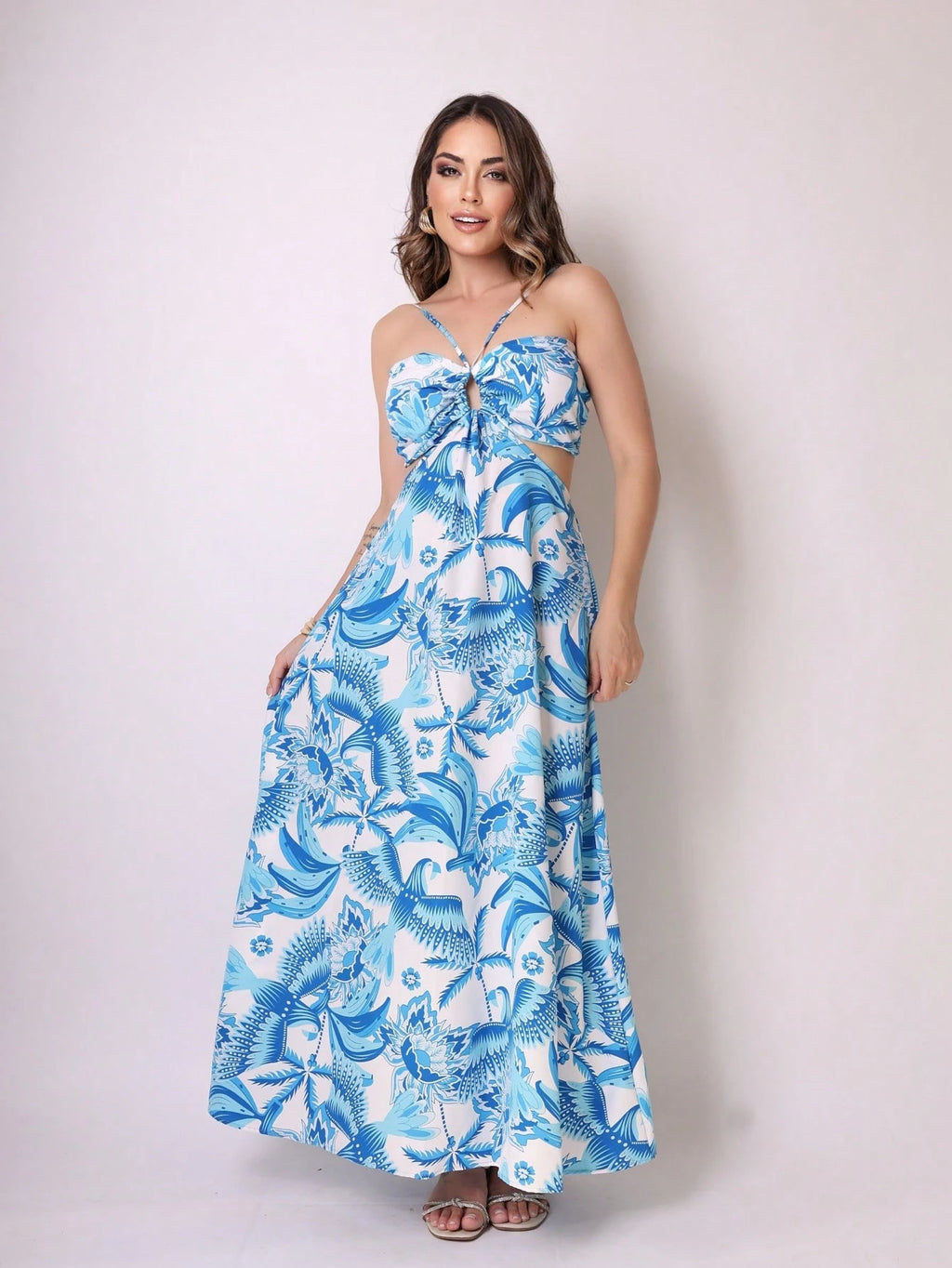 Vendedor Indicado
Vestido Longo Alça Com Bojos Vazado Novo Verâo Moda