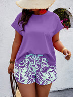 Breezaya Conjunto de 2 peças Plus Size, Top Estilo Boho com Manga de Morcego em Cor Sólida e Shorts com Estampa Aleatória, para Verão