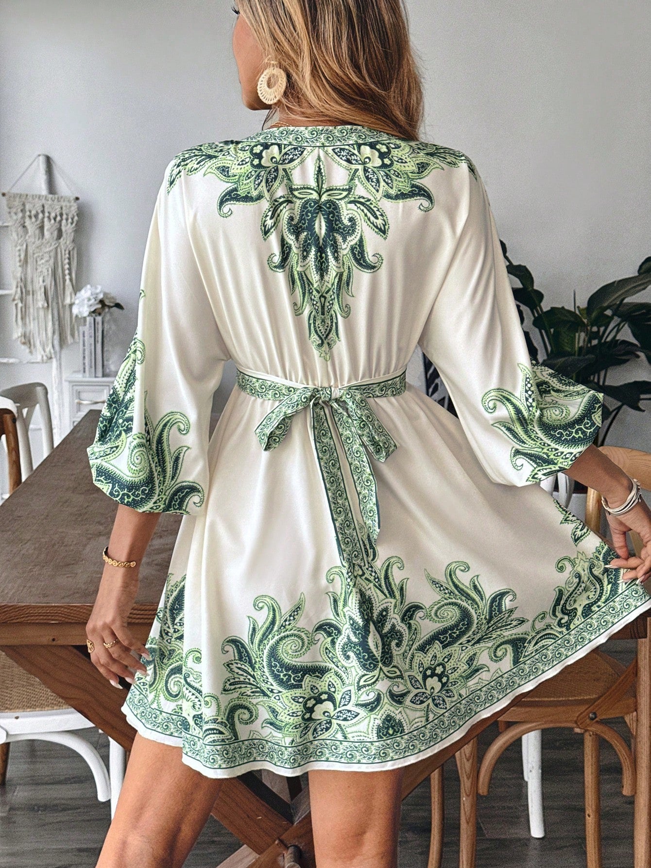 Calvaya Vestido Casual Elegante Francês Versátil de Uso Diário com Estampa de Decote em V, Botão na Cintura, Mangas Longas e Bufantes no Estilo Evasê em Cor Damasco, Primavera/Verão