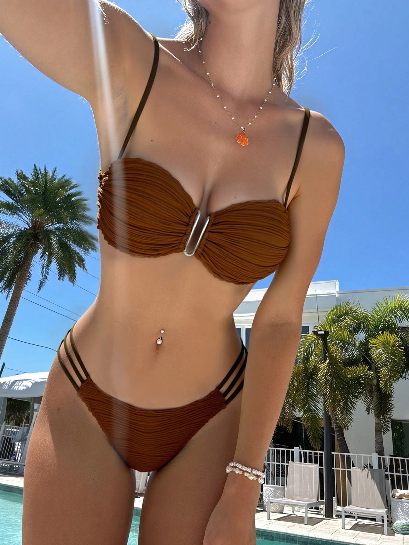 Bonvoyette Conjunto de Maiô Bikini Sensual com Franzidos de Cor Sólida para Praia Feminino de Verão