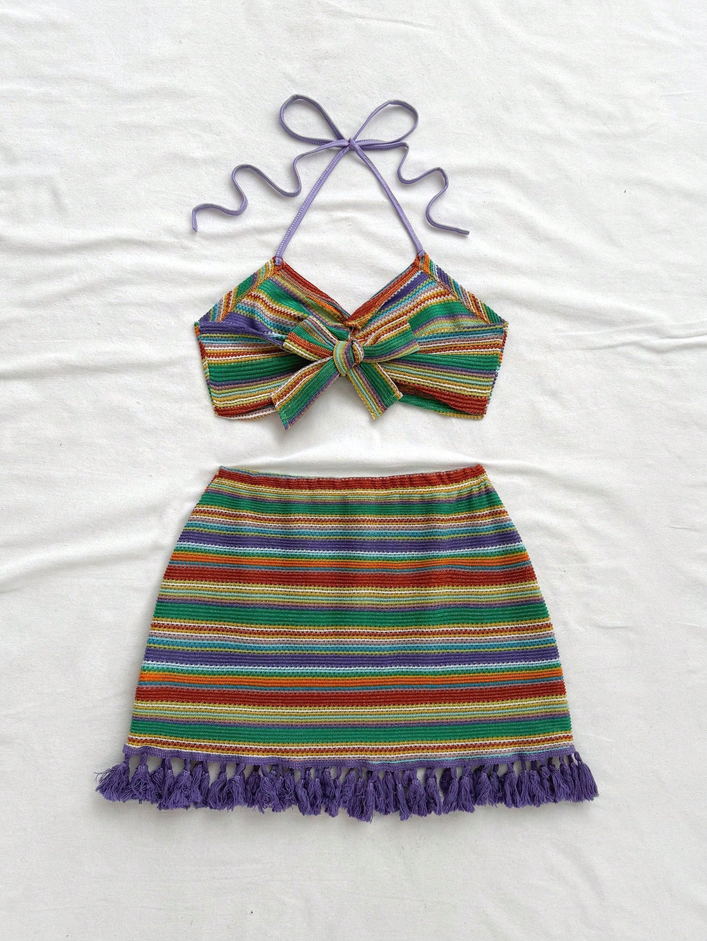 Soleia Conjunto de top curto com decote halter e costas nuas colorido e saia mini com franjas para mulheres, 