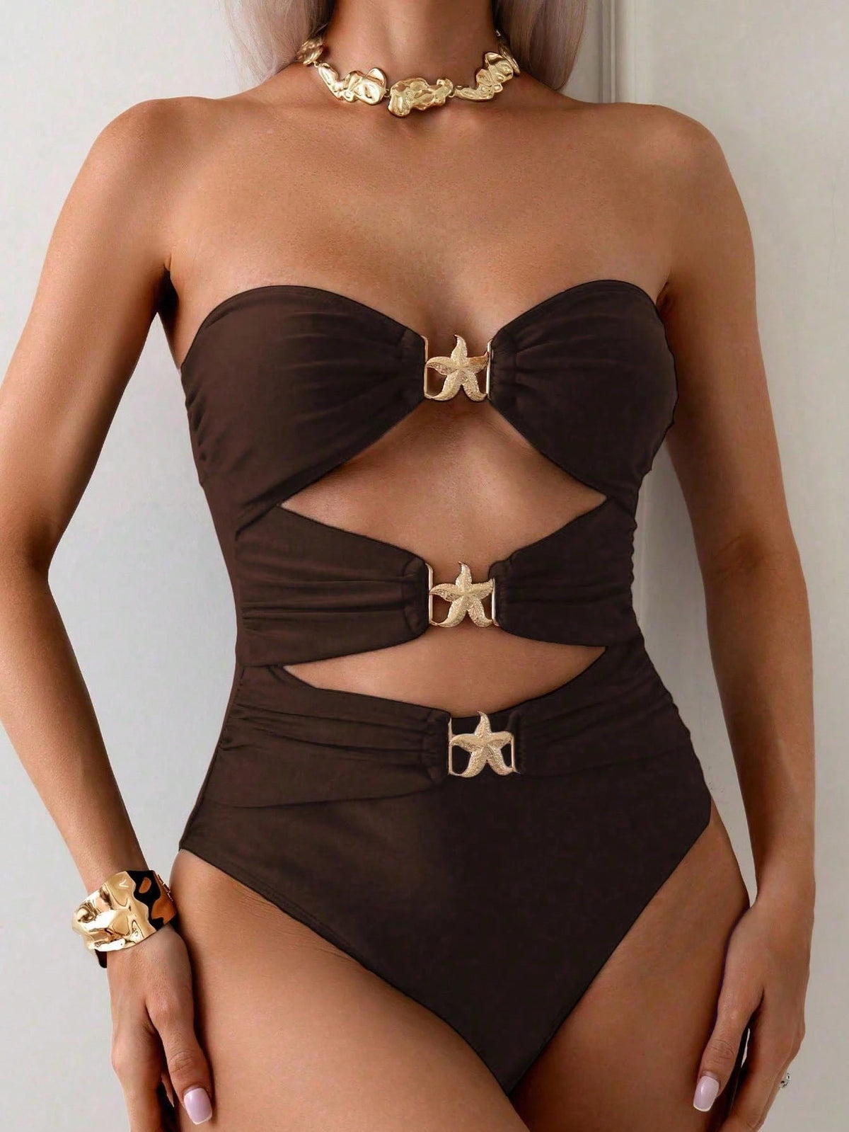 SHEIN X Sofía Suescun SHEIN Swim Maiô Unicolor Feminino com Adorno Metálico Vazado, Verão