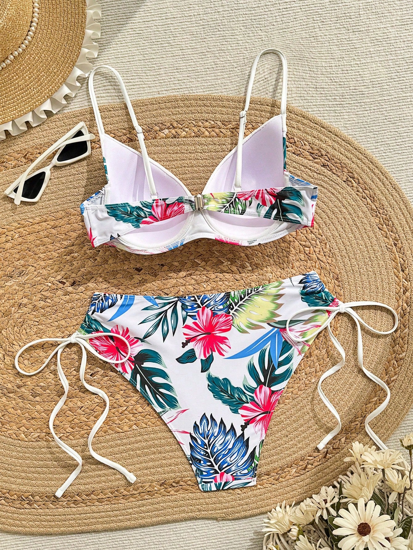 Swim Lushoire Conjunto de Maiô Feminino 2 Peças, Estampa Floral Azul & Branca, Com Aro, Alça Fina, Costas Abertas, Calcinha Cintura Alta com Design de Amarração Lateral, Adequado para Praia, Festa, Férias Casuais