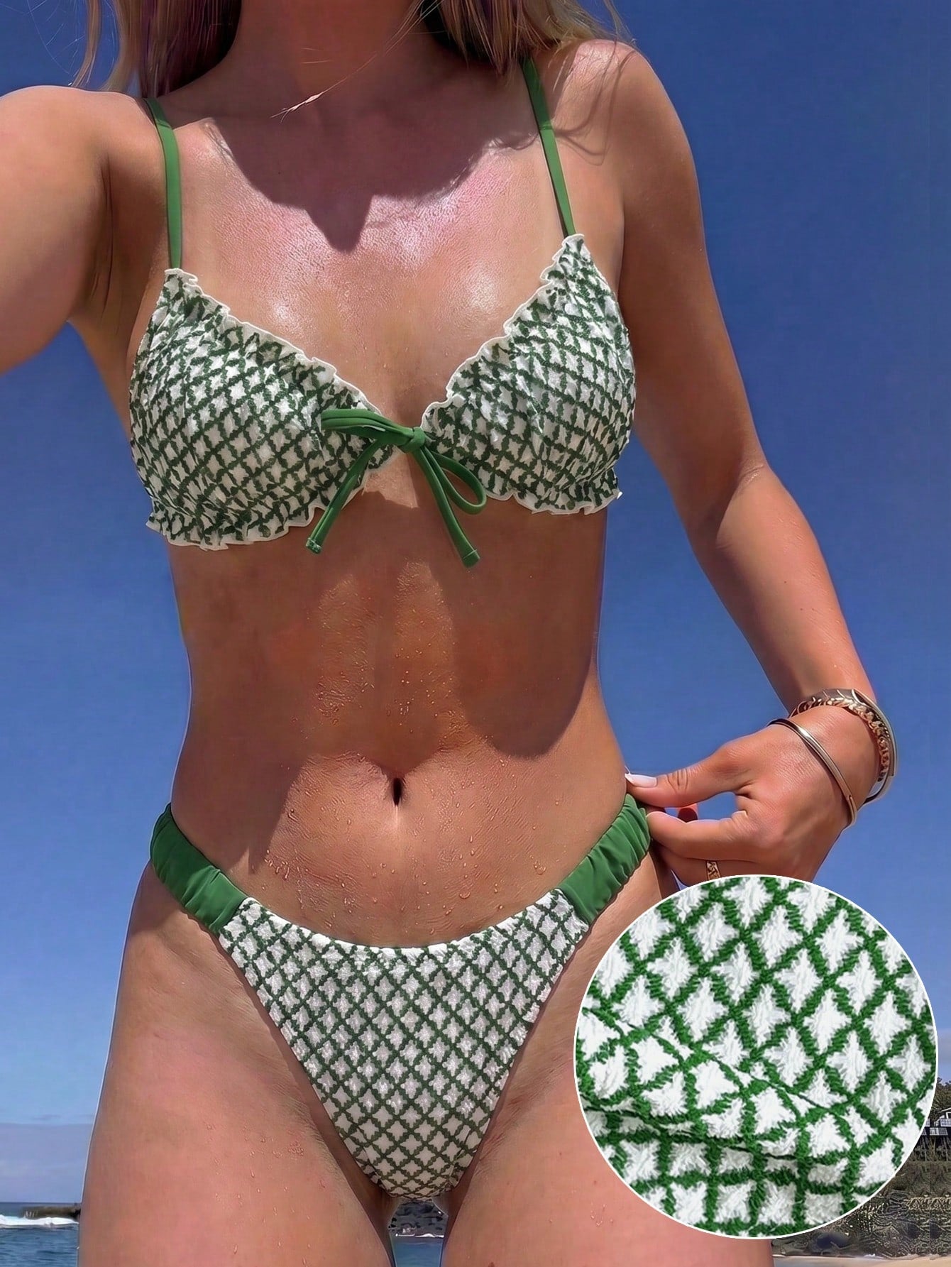 Swim Mod Conjunto de Maiô Bikini de 2 Peças com Tecido Texturizado, Babado, Laço na Frente, Cordão na Cintura, Fofo, Doce, Fashion, Animado para Festa