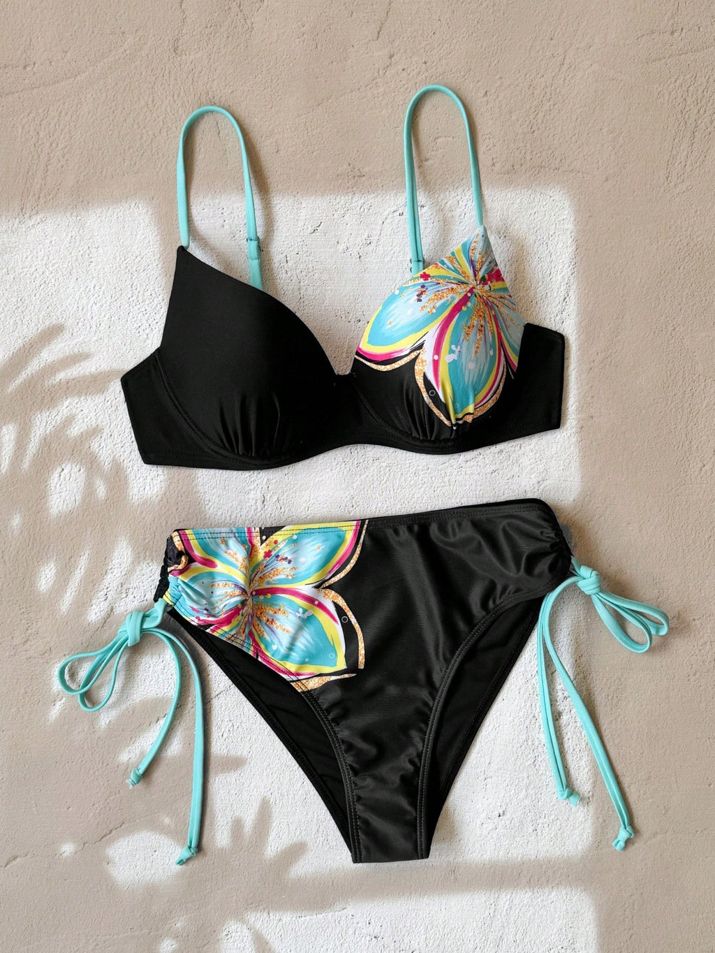 Swim Lushoire Conjunto de Maiô Feminino 2 Peças, Estampa Floral Azul & Branca, Com Aro, Alça Fina, Costas Abertas, Calcinha Cintura Alta com Design de Amarração Lateral, Adequado para Praia, Festa, Férias Casuais