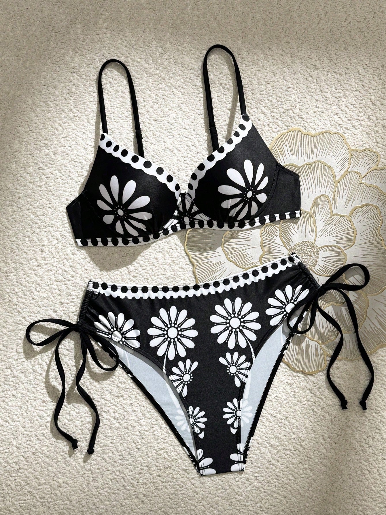 Swim Lushoire Conjunto de Maiô Feminino 2 Peças, Estampa Floral Azul & Branca, Com Aro, Alça Fina, Costas Abertas, Calcinha Cintura Alta com Design de Amarração Lateral, Adequado para Praia, Festa, Férias Casuais