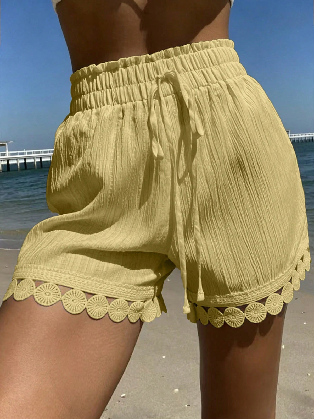Swim Vcay Conjunto de Verão 3 Peças para Praia e Férias Feminino: Saída de Praia com Amarração na Cintura e Acabamento em Renda, Shorts de Maiô