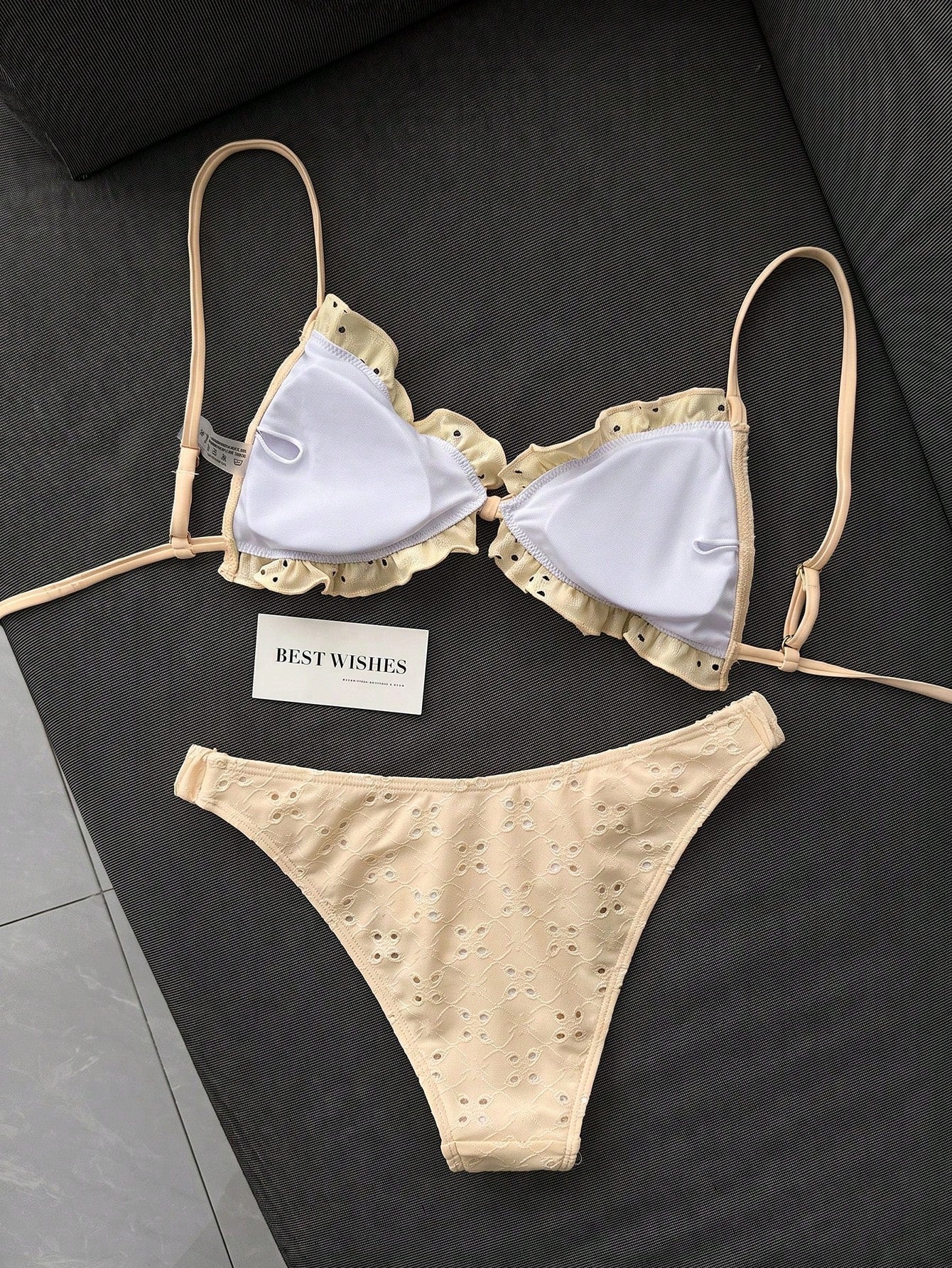 Swim Mod Conjunto de Maiô Bikini de 2 Peças com Tecido Texturizado, Babado, Laço na Frente, Cordão na Cintura, Fofo, Doce, Fashion, Animado para Festa