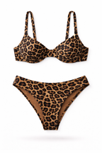 Biquíni Luna – Estampa Floral Vibrante com Modelagem Moderna