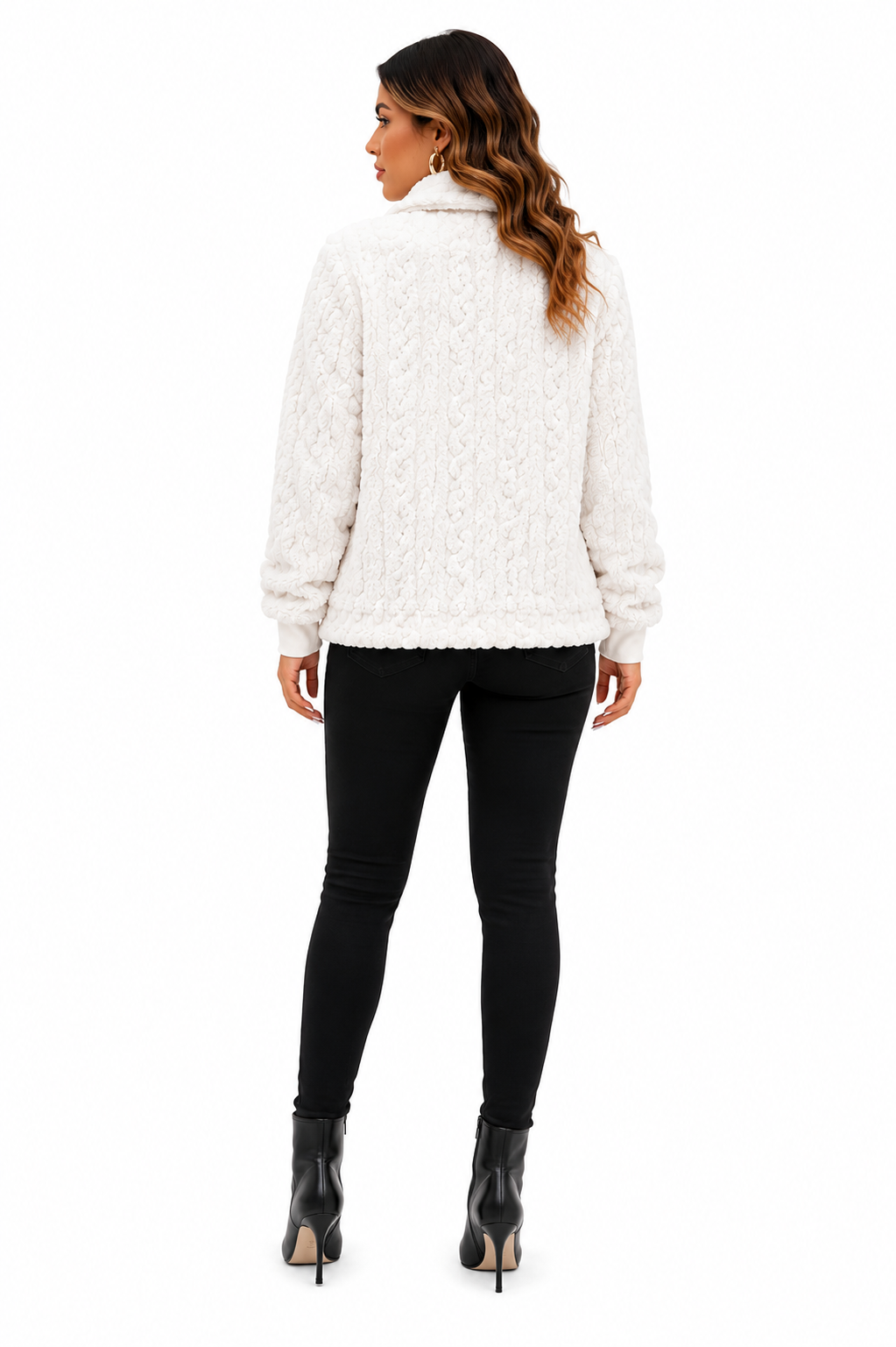 Casaco Teddy Feminino Off White Peluciado