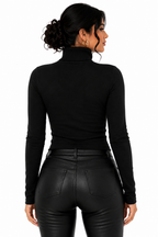 Blusa Feminina Gola Alta Noir Essence