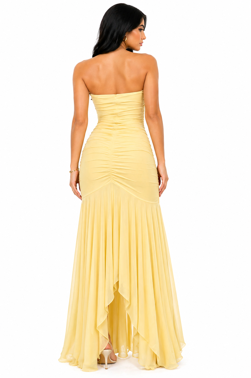 Vestido Mary – Sofisticação Radiante em Tons Dourados