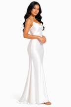Vestido Minimalismo Antonella com Elegância Atemporal