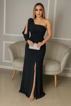 Vestido Gabriela – Sofisticação Clássica com Toque Sedutor