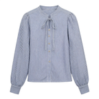 Camisa Feminina Listrada Isadora – Elegância e Versatilidade para Todas as Ocasiões