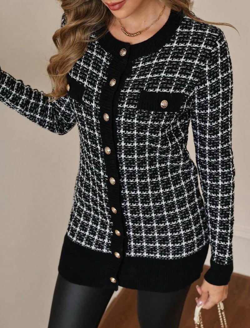 Cardigã Marcela Tweed – Sofisticação Atemporal com Corte Alongado