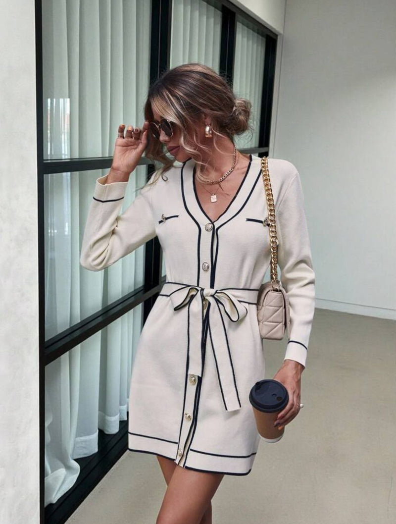 Vestido Emilly – Elegância Francesa em Tricô com Cintura Marcada
