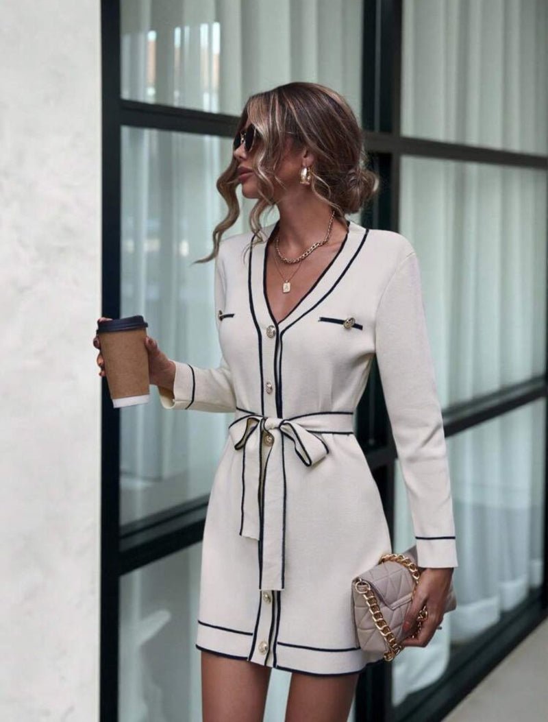 Vestido Emilly – Elegância Francesa em Tricô com Cintura Marcada