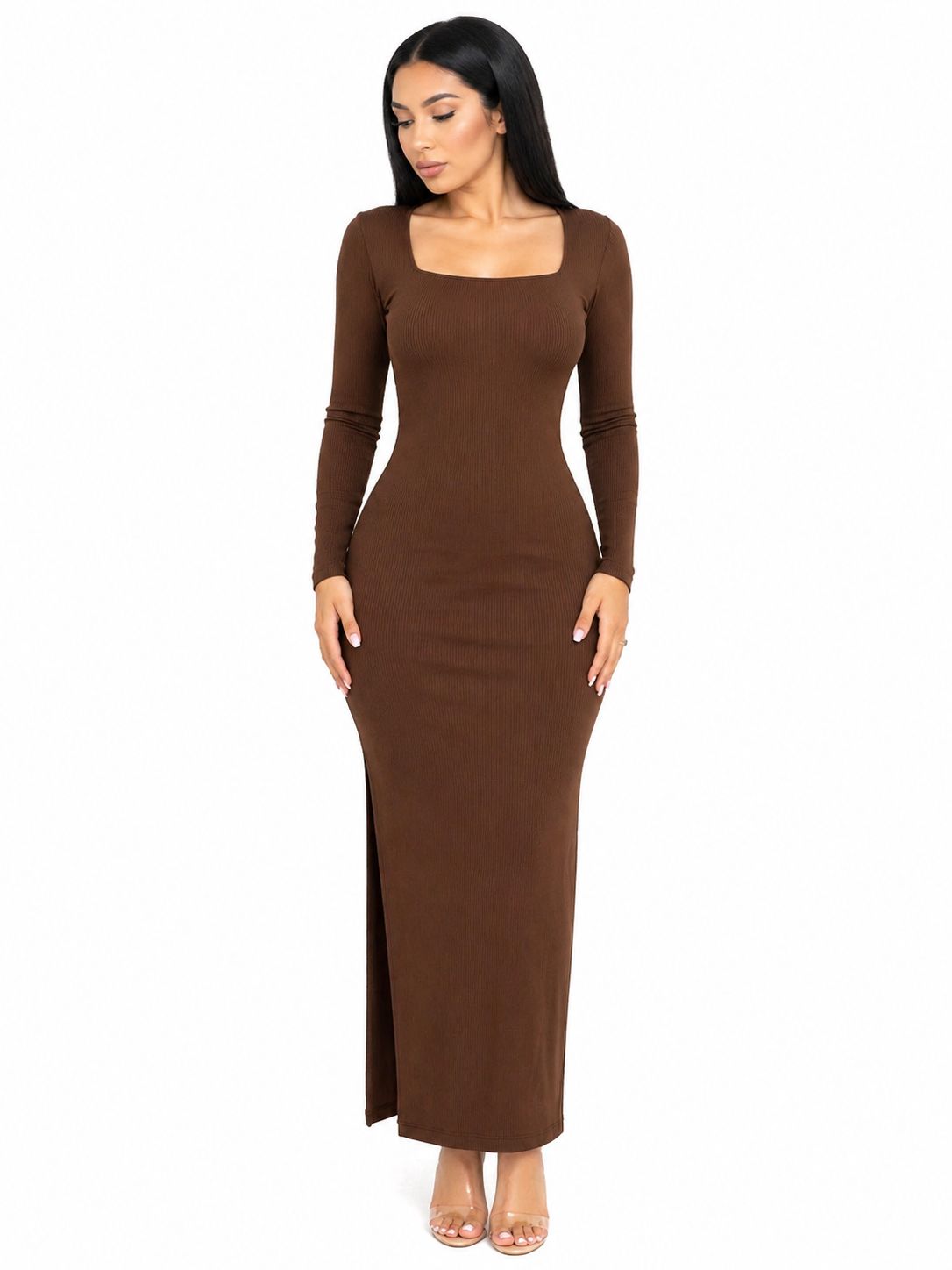 Vestido Longo Clássico com Toque Moderno Stephanie Marrom